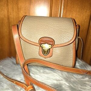 Dooney and Bourke vintage Crossbody purse
